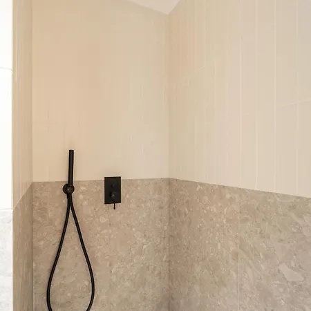 Sereners - Charming Serviced - Saint Germain Apartamento