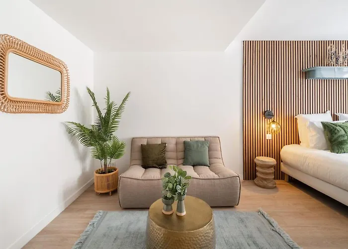 Sereners - Le Bon Marche Апартаменты