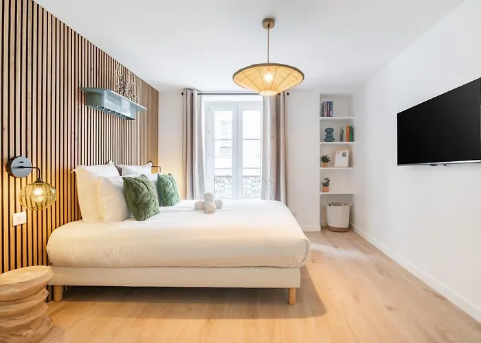 Апартаменты Sereners - Le Bon Marche Париж