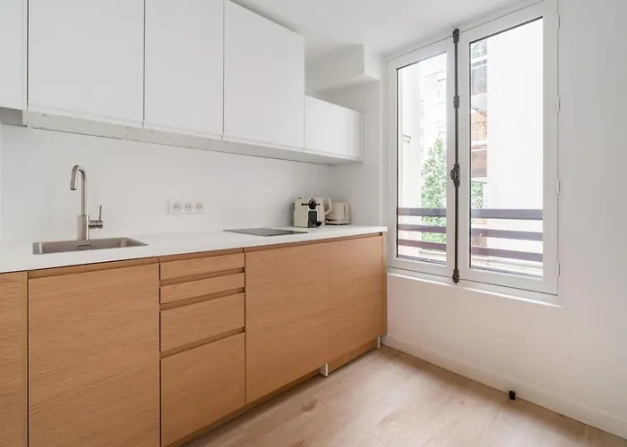 Sereners - Le Bon Marche Апартаменты *